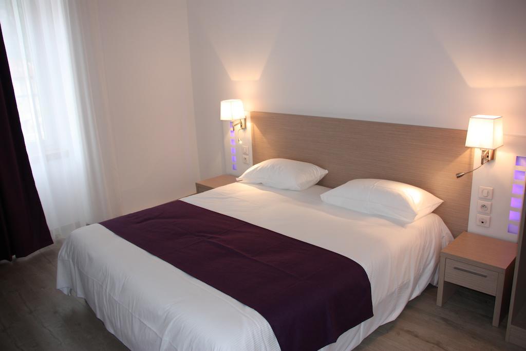 Hotel Terranostra Tarascon-sur-Ariege Bagian luar foto
