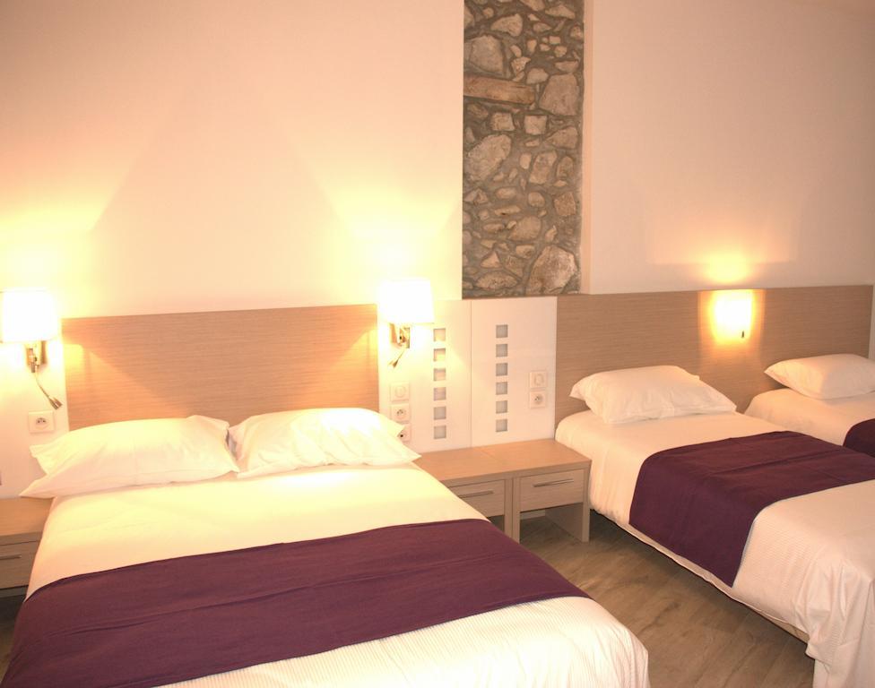Hotel Terranostra Tarascon-sur-Ariege Ruang foto