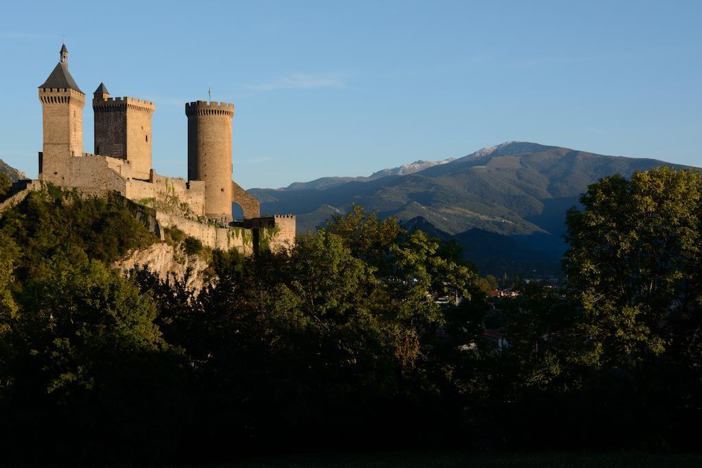 Hotel Terranostra Tarascon-sur-Ariege Bagian luar foto