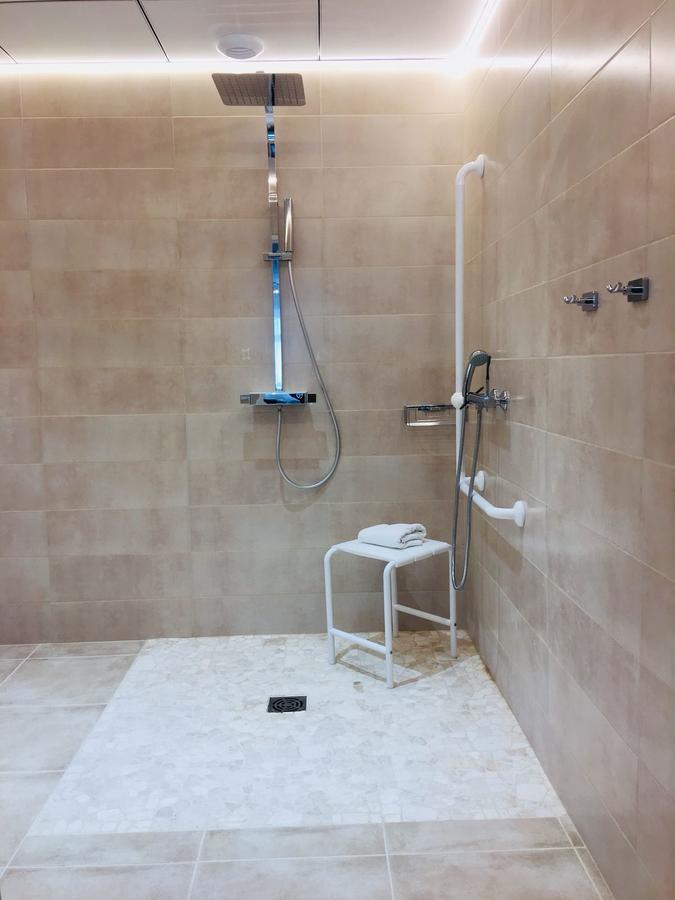 Hotel Terranostra Tarascon-sur-Ariege Bagian luar foto